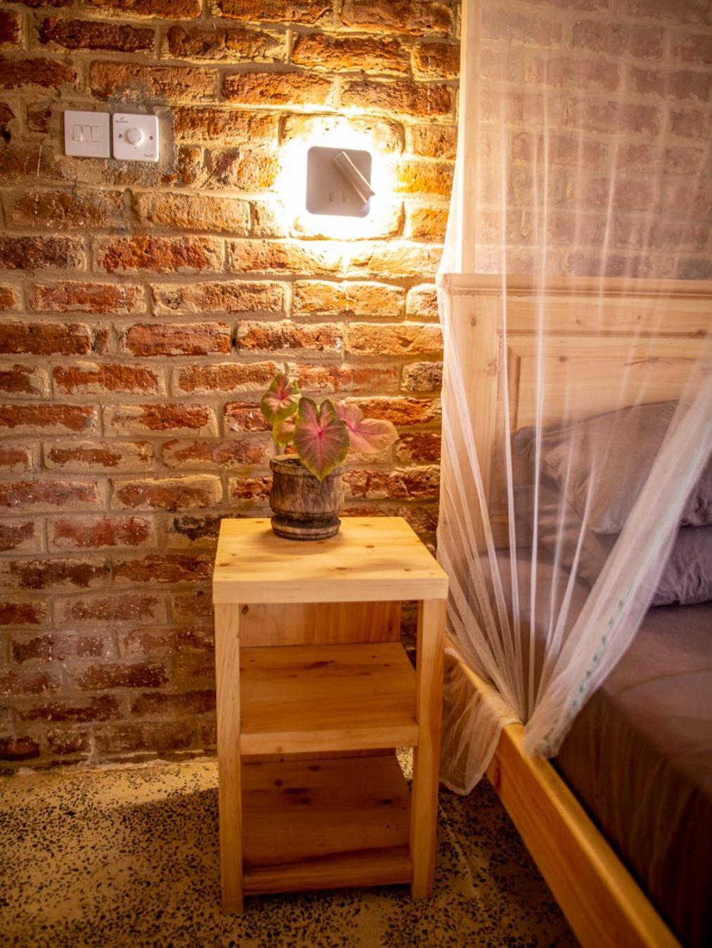 Firefly West Wing Hotel Bagamoyo Buitenkant foto
