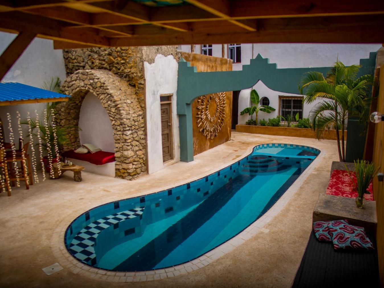 Firefly West Wing Hotel Bagamoyo Buitenkant foto